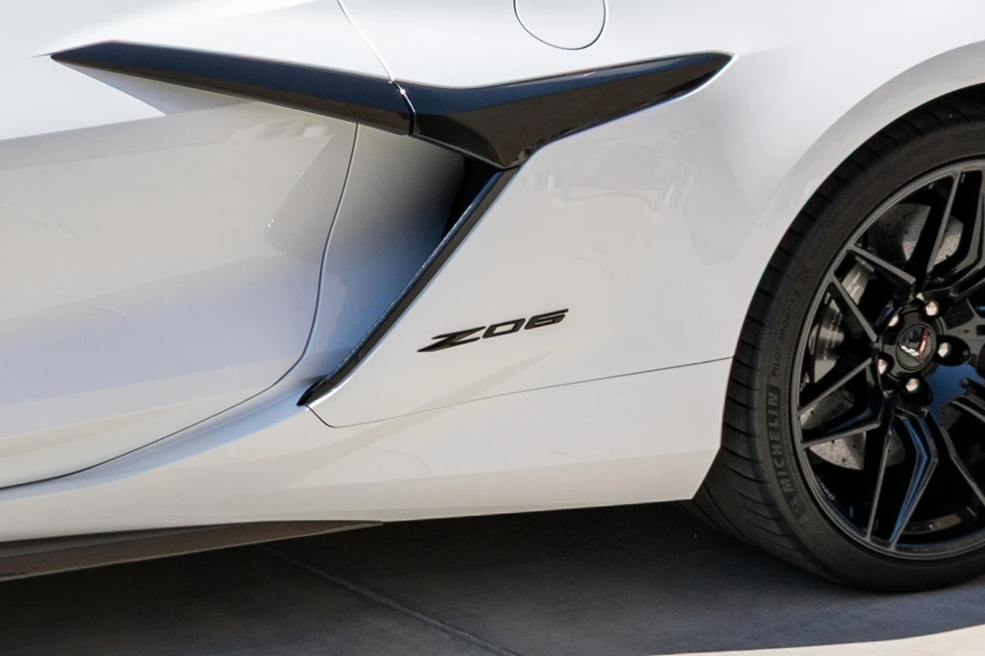 2025 Chevrolet Corvette C8 Z06 - Image 28 of 31