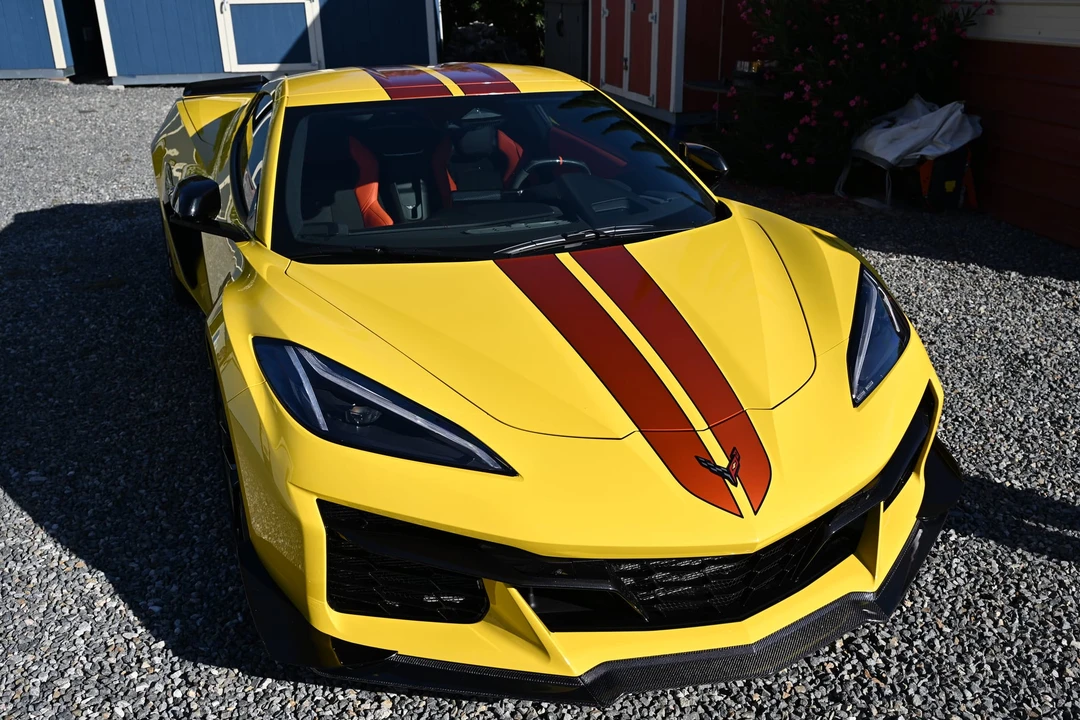 2025 Chevrolet Corvette C8 Z06 - Image 24 of 31