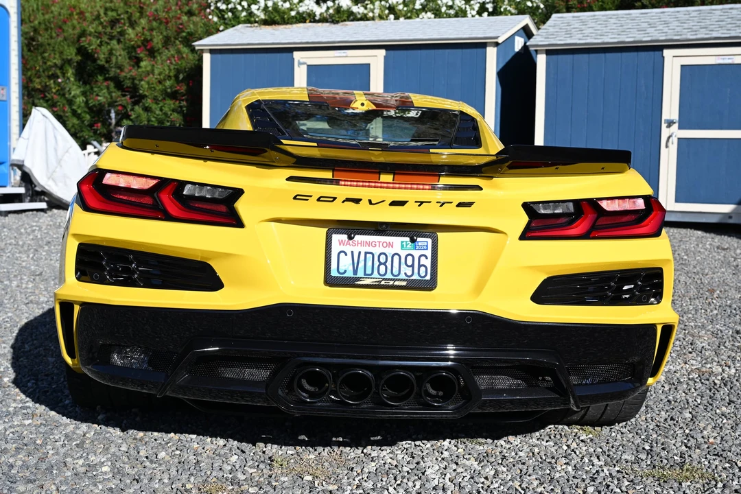 2025 Chevrolet Corvette C8 Z06 - Image 13 of 31