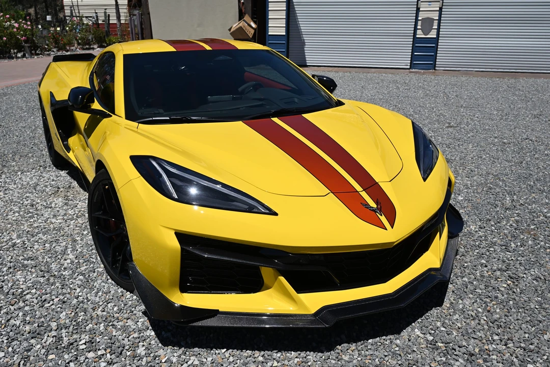 2025 Chevrolet Corvette C8 Z06 - Image 23 of 31