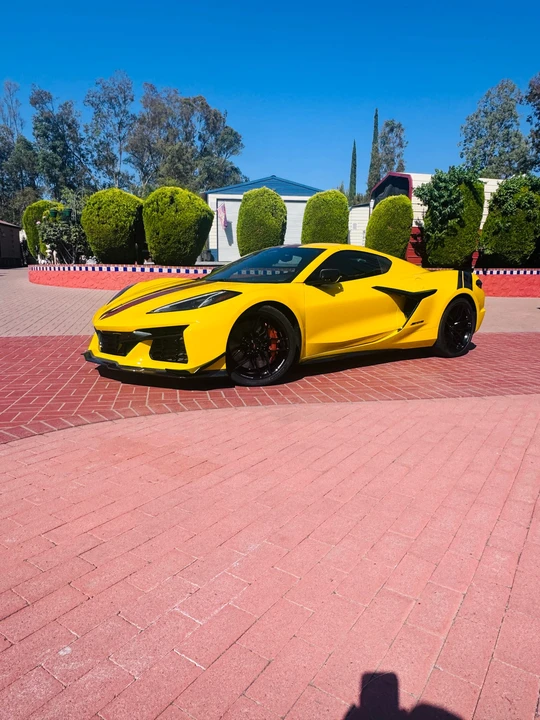 2025 Chevrolet Corvette C8 Z06 - Image 7 of 31
