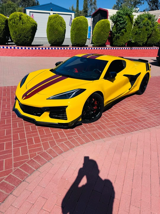 2025 Chevrolet Corvette C8 Z06 - Image 6 of 31