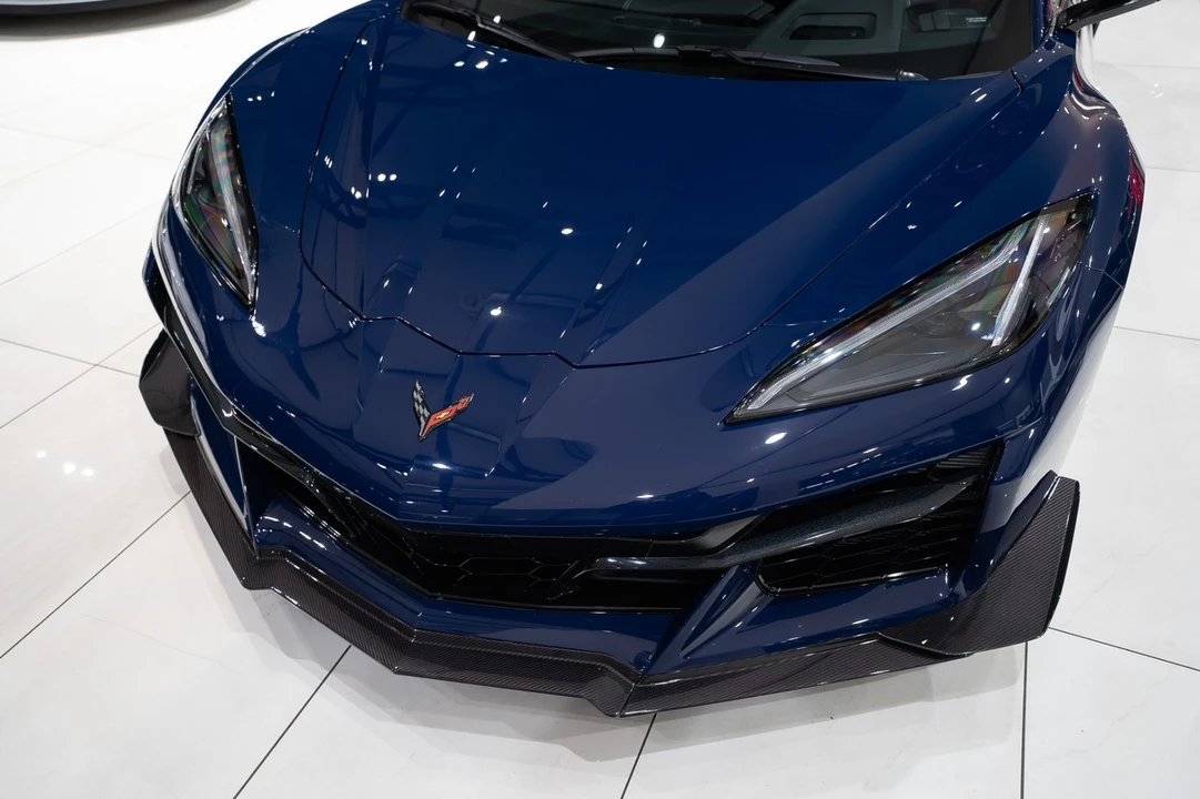 2025 Chevrolet Corvette C8 Z06 - Image 8 of 21