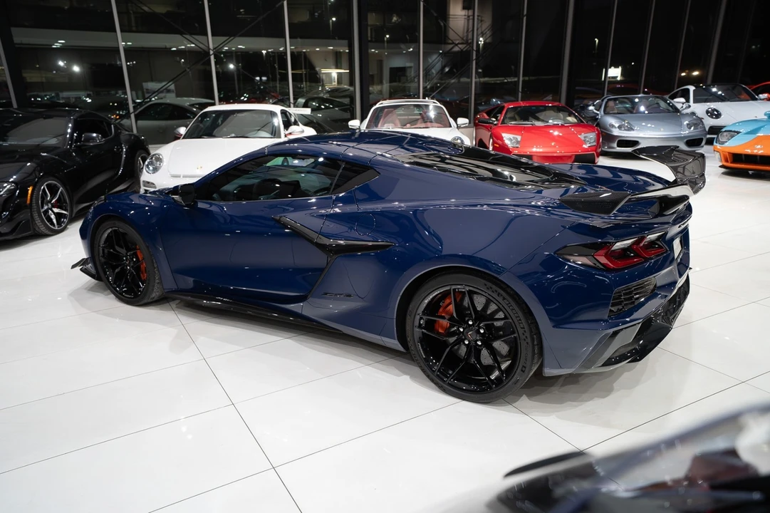 2025 Chevrolet Corvette C8 Z06 - Image 3 of 21