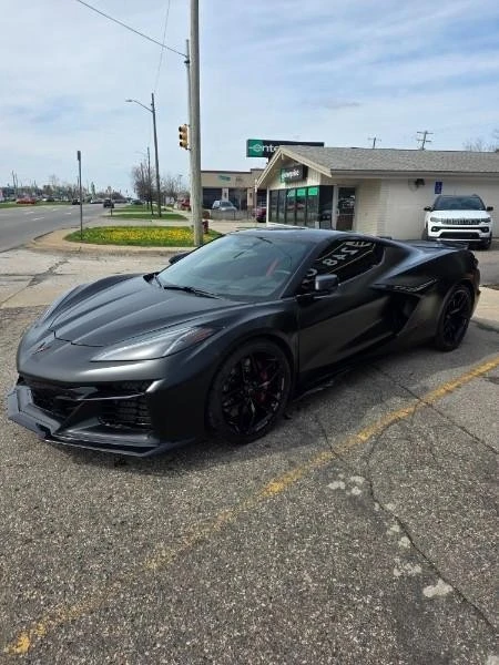 2025 Chevrolet Corvette C8 Z06 - Image 8 of 10