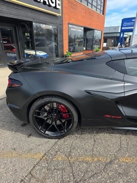 2025 Chevrolet Corvette C8 Z06 - Image 4 of 10