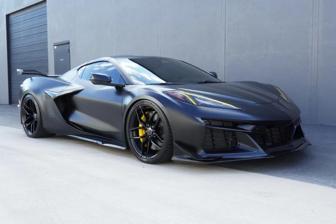 2025 Chevrolet Corvette C8 Z06 - Image 10 of 31
