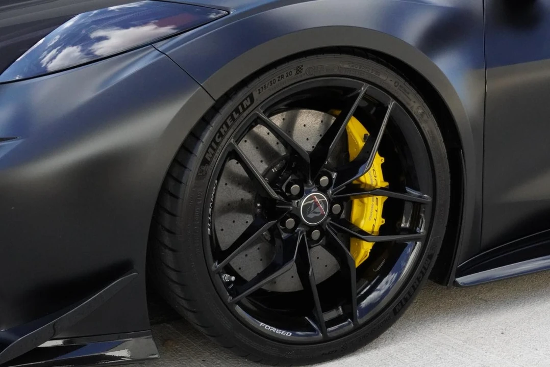 2025 Chevrolet Corvette C8 Z06 - Image 17 of 31