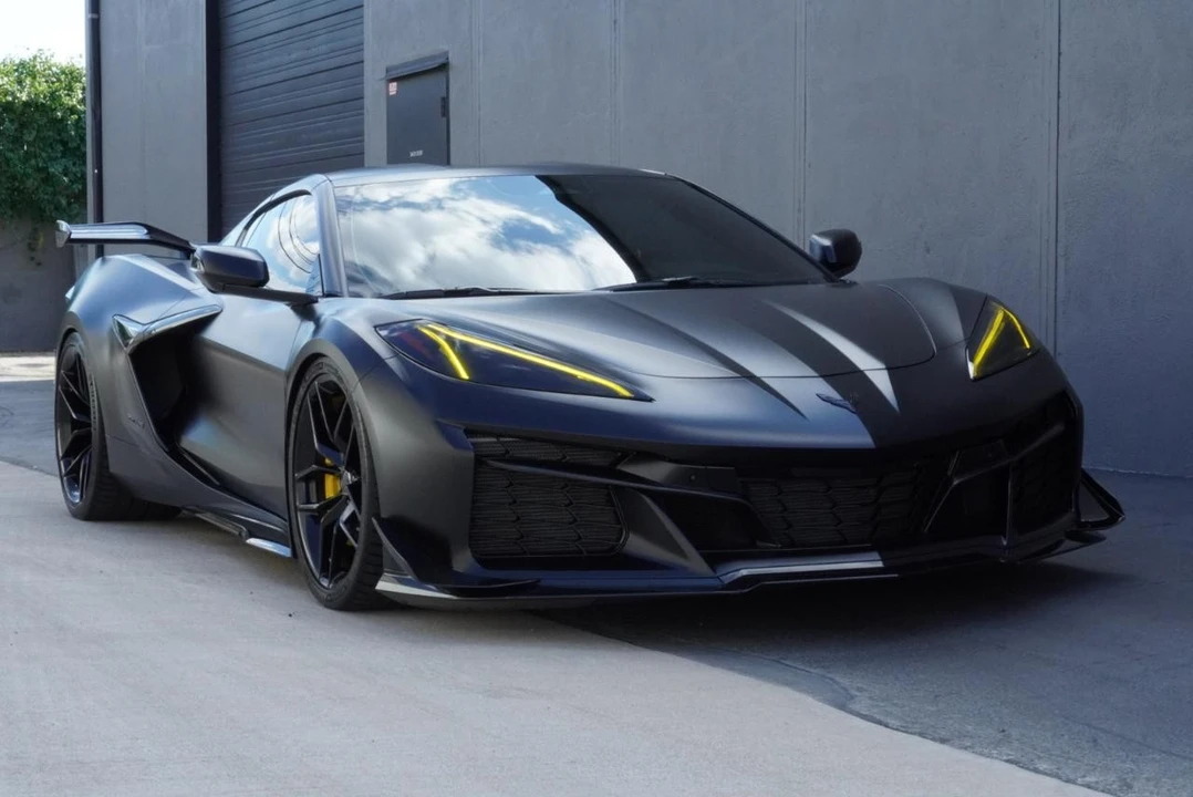 2025 Chevrolet Corvette C8 Z06 - Image 9 of 31