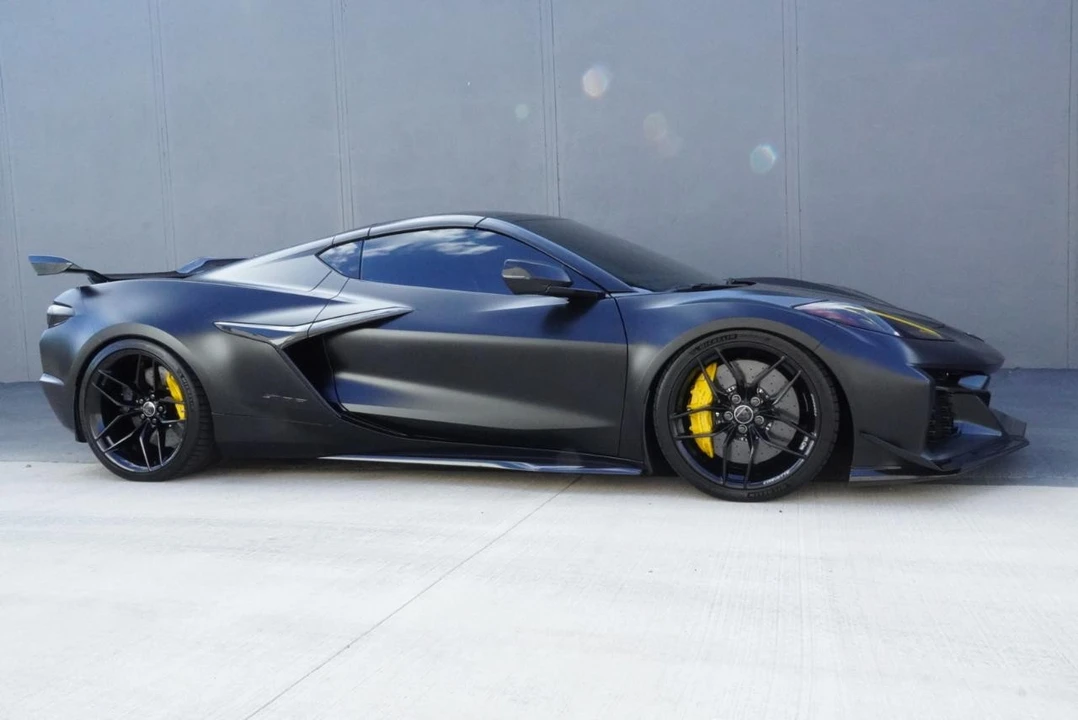 2025 Chevrolet Corvette C8 Z06 - Image 11 of 31