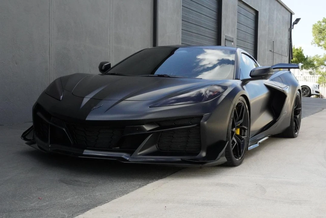 2025 Chevrolet Corvette C8 Z06 - Image 14 of 31
