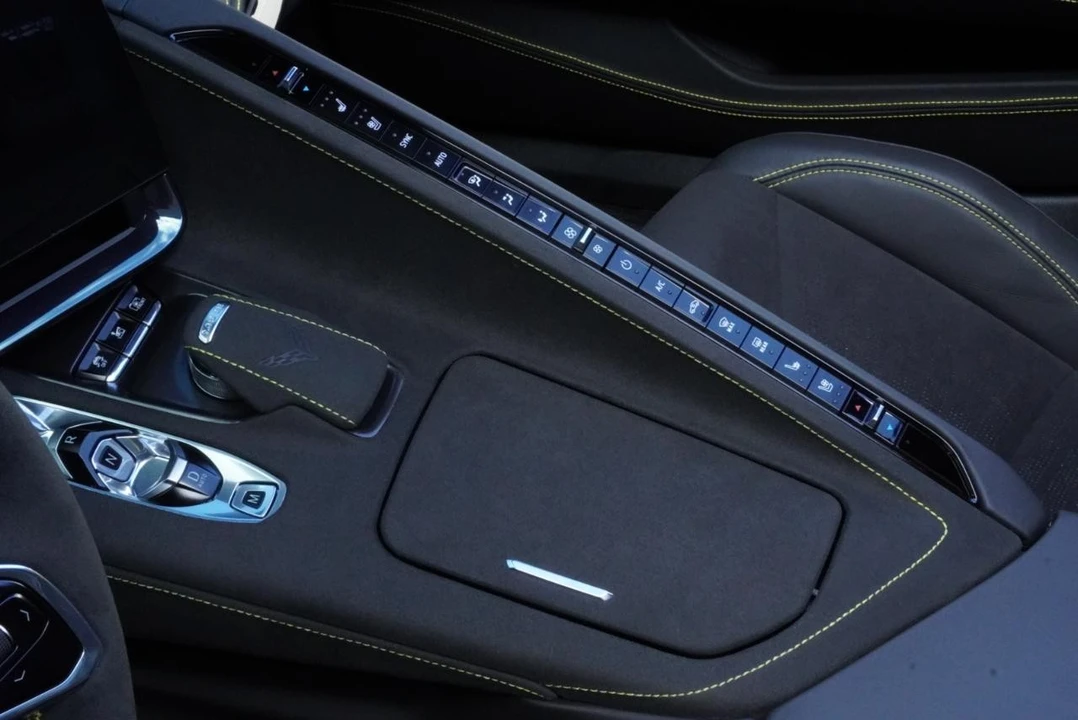 2025 Chevrolet Corvette C8 Z06 - Image 30 of 31