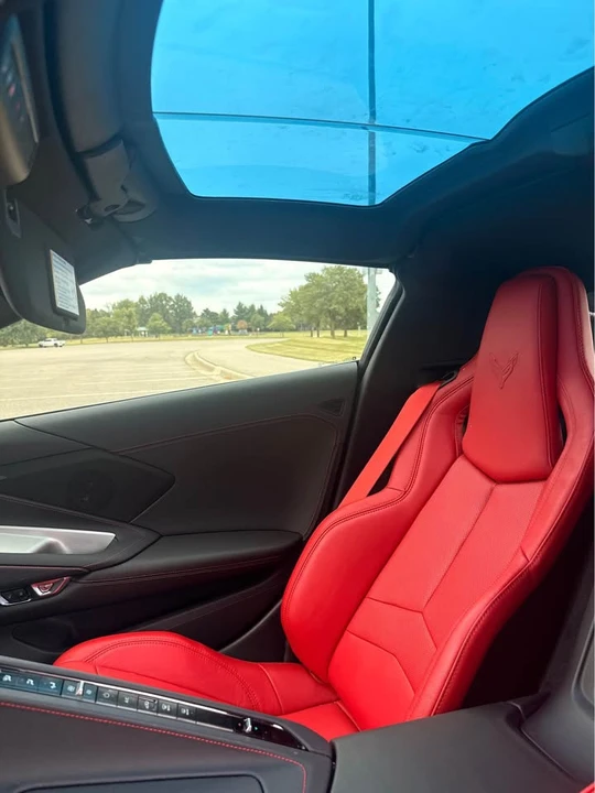 2025 Chevrolet Corvette C8 Z06 - Image 8 of 10