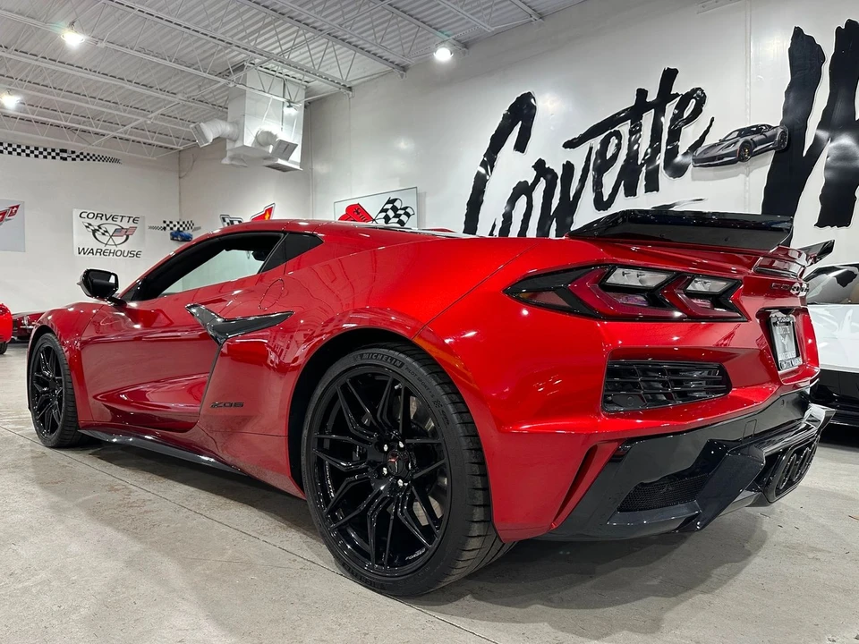 2025 Chevrolet Corvette C8 Z06 - Image 5 of 21