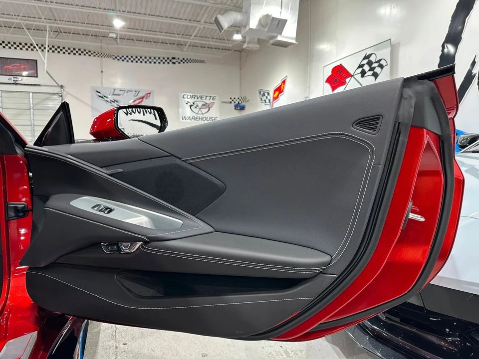 2025 Chevrolet Corvette C8 Z06 - Image 17 of 21