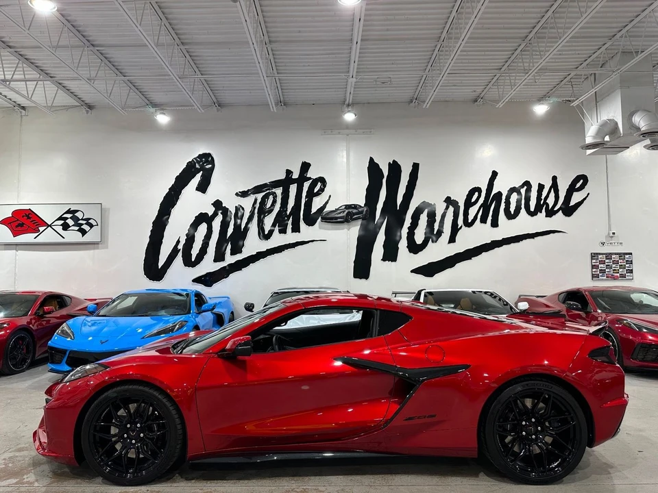 2025 Chevrolet Corvette C8 Z06 - Image 2 of 21