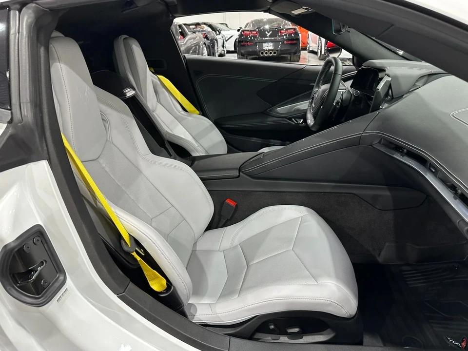 2025 Chevrolet Corvette C8 Z06 - Image 18 of 20