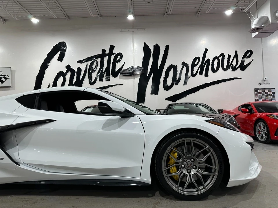 2025 Chevrolet Corvette C8 Z06 - Image 6 of 21