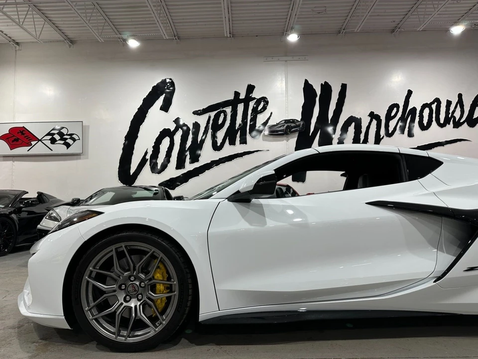 2025 Chevrolet Corvette C8 Z06 - Image 7 of 21