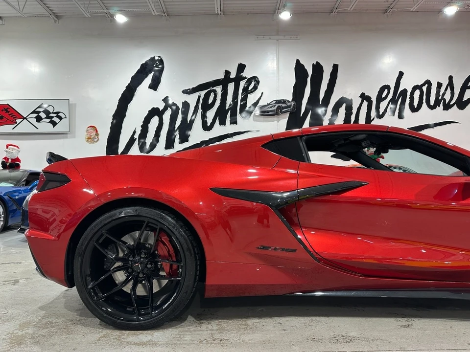 2025 Chevrolet Corvette C8 Z06 - Image 5 of 21