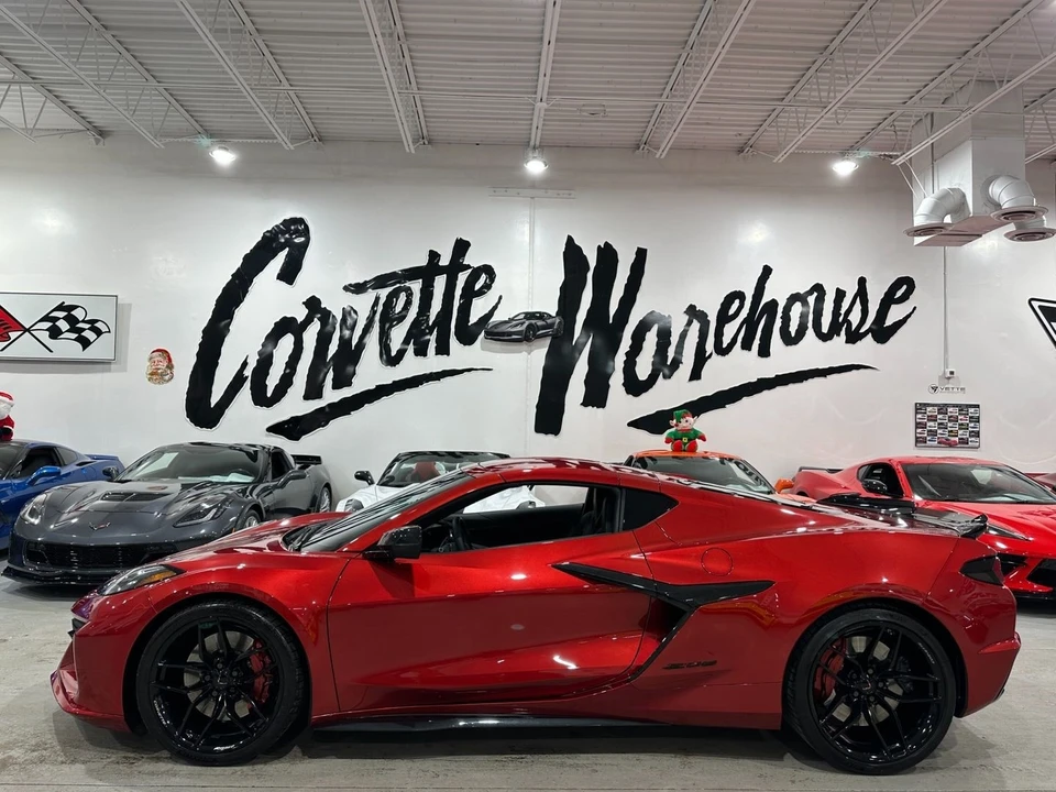 2025 Chevrolet Corvette C8 Z06 - Image 2 of 21