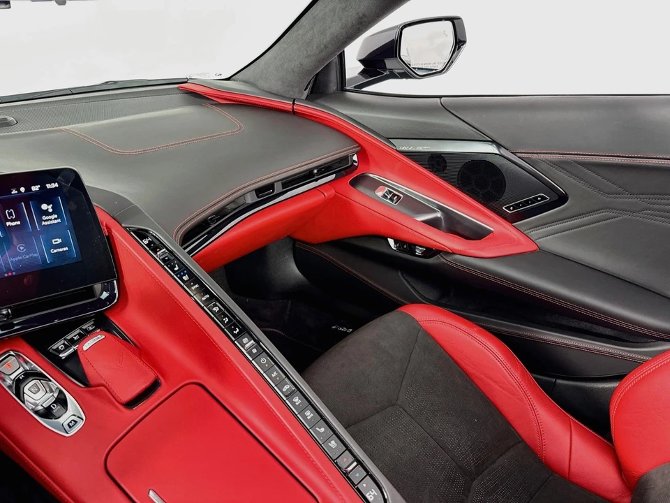 2025 Chevrolet Corvette C8 Z06 - Image 8 of 31