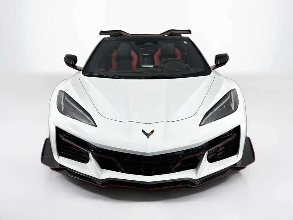 2025 Chevrolet Corvette C8 Z06 - Image 2 of 31