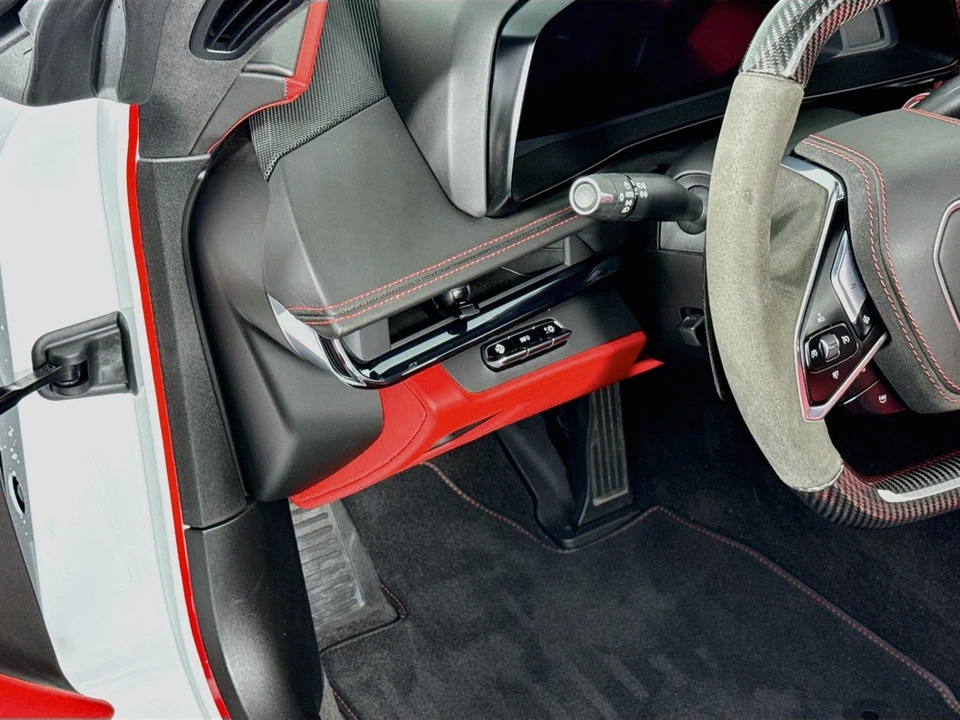 2025 Chevrolet Corvette C8 Z06 - Image 14 of 31