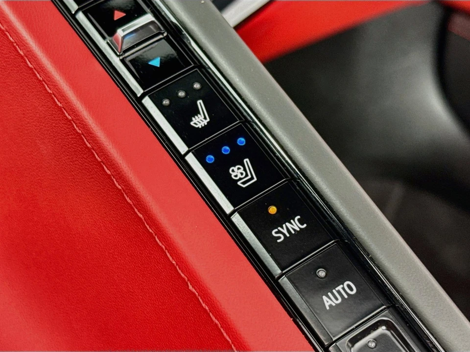 2025 Chevrolet Corvette C8 Z06 - Image 25 of 31