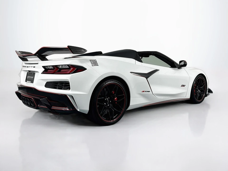 2025 Chevrolet Corvette C8 Z06 - Image 10 of 31