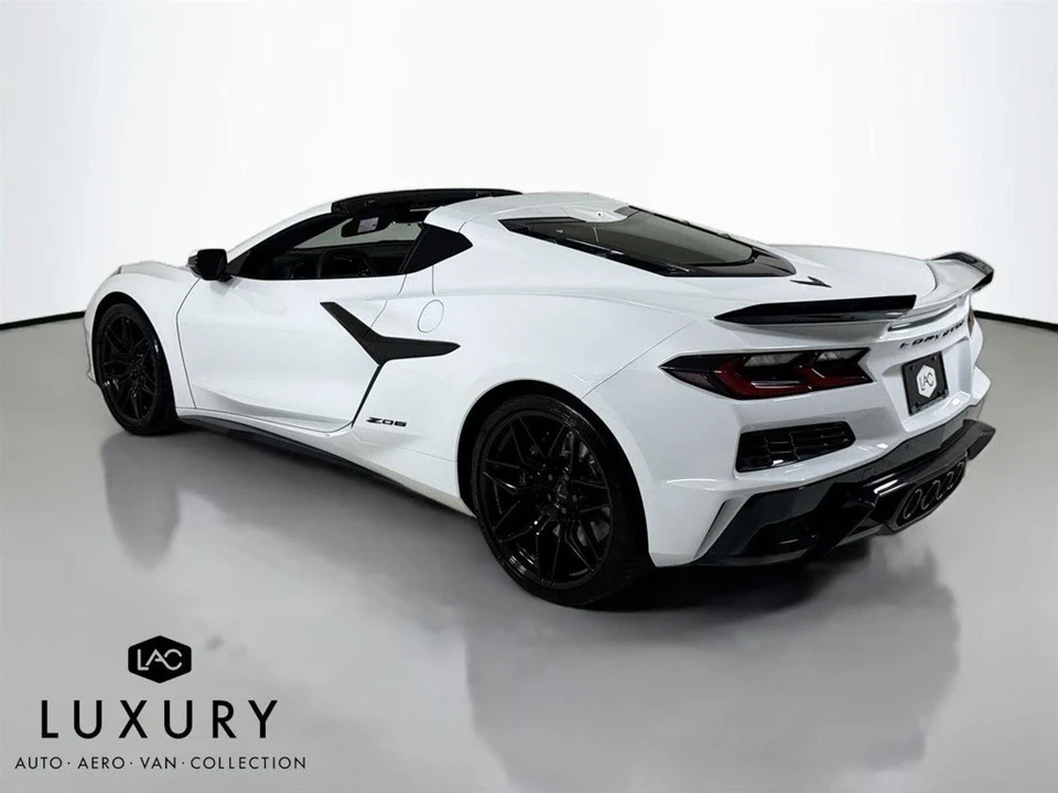 2025 Chevrolet Corvette C8 Z06 - Image 6 of 12