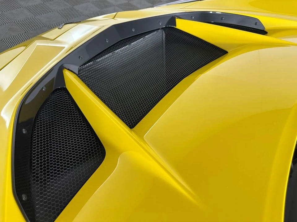 2025 Chevrolet Corvette C8 ZR1 - Image 18 of 31