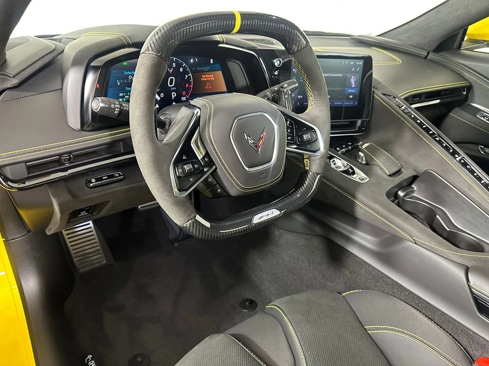 2025 Chevrolet Corvette C8 ZR1 - Image 19 of 31