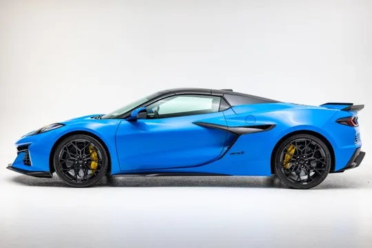 2025 Chevrolet Corvette C8 ZR1 - Image 3 of 7
