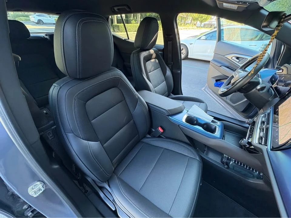 2025 Chevrolet Equinox - Image 13 of 18