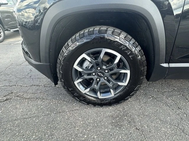 2025 Chevrolet Equinox - Image 8 of 19