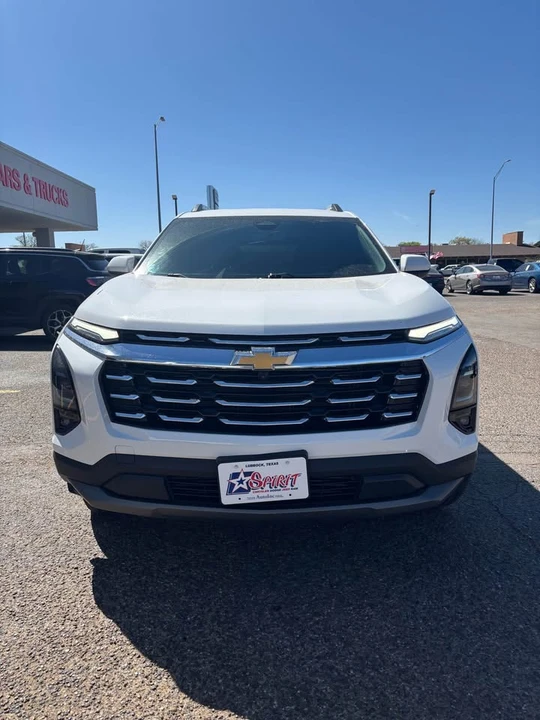 2025 Chevrolet Equinox - Image 2 of 9