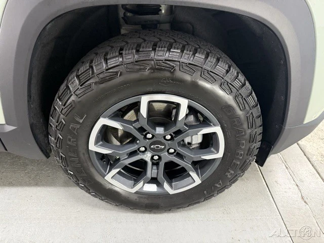 2025 Chevrolet Equinox - Image 4 of 12