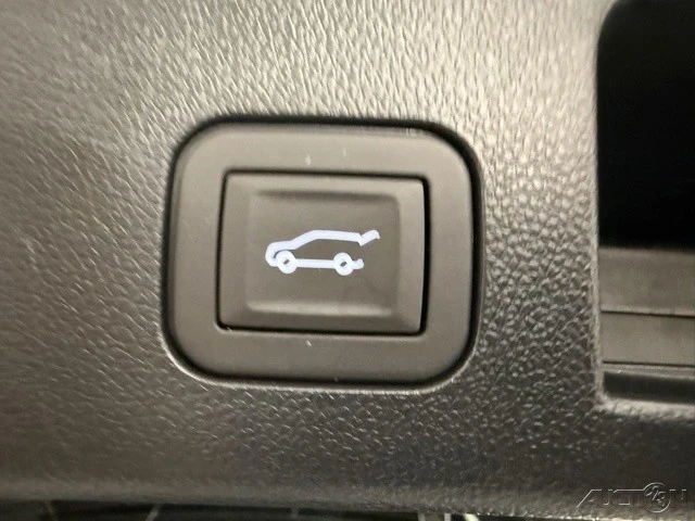 2025 Chevrolet Equinox - Image 8 of 12