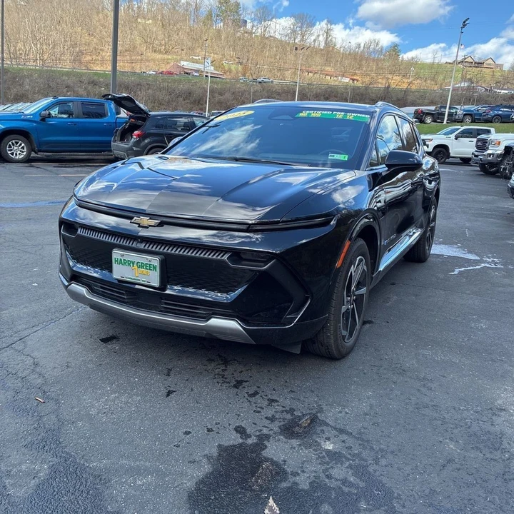 2025 Chevrolet Equinox - Image 3 of 21