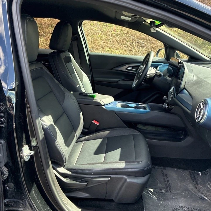 2025 Chevrolet Equinox - Image 21 of 21