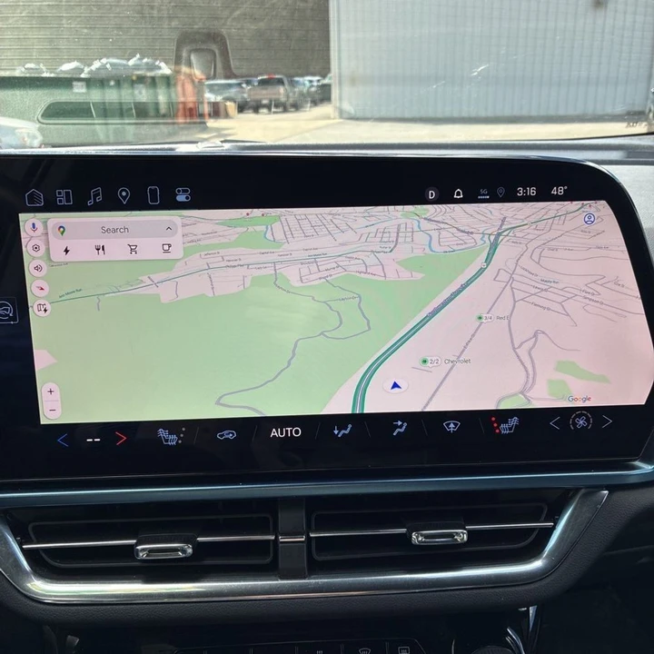 2025 Chevrolet Equinox - Image 18 of 21