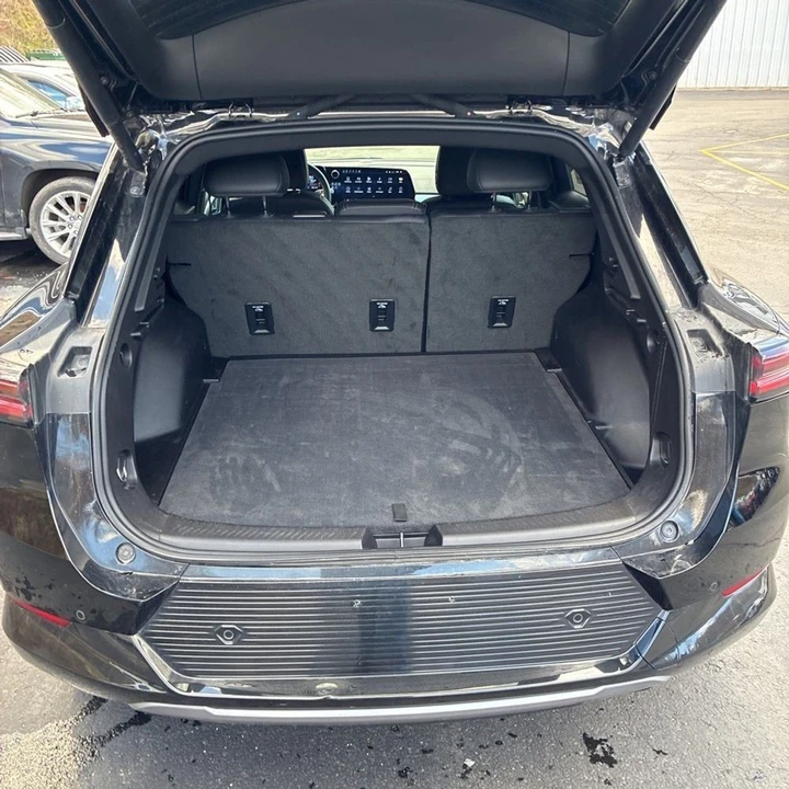 2025 Chevrolet Equinox - Image 20 of 21
