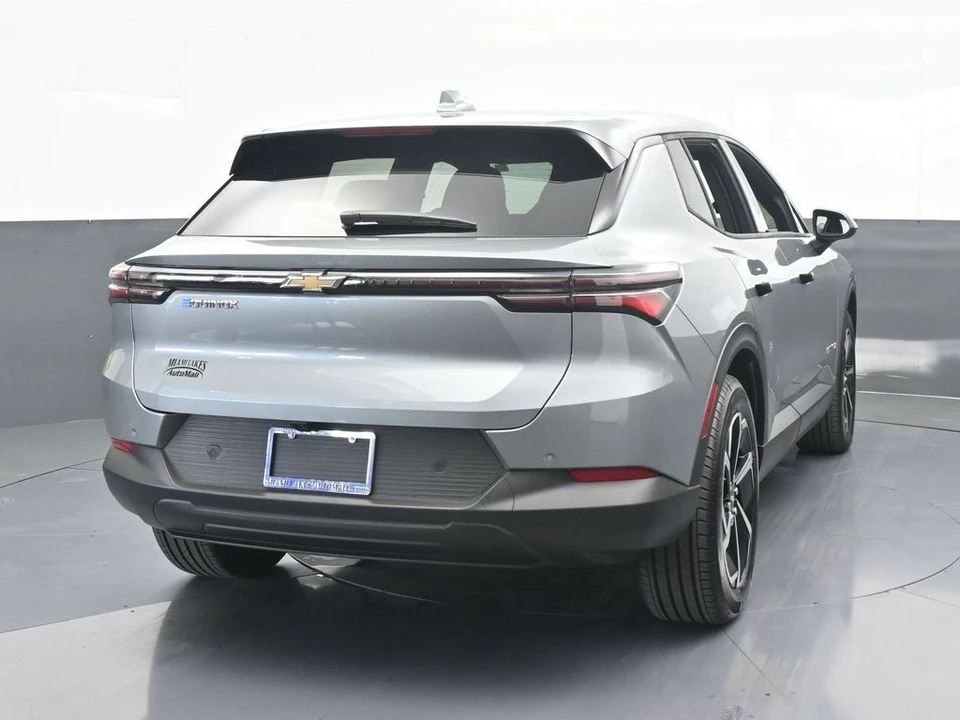 2025 Chevrolet Equinox - Image 5 of 12