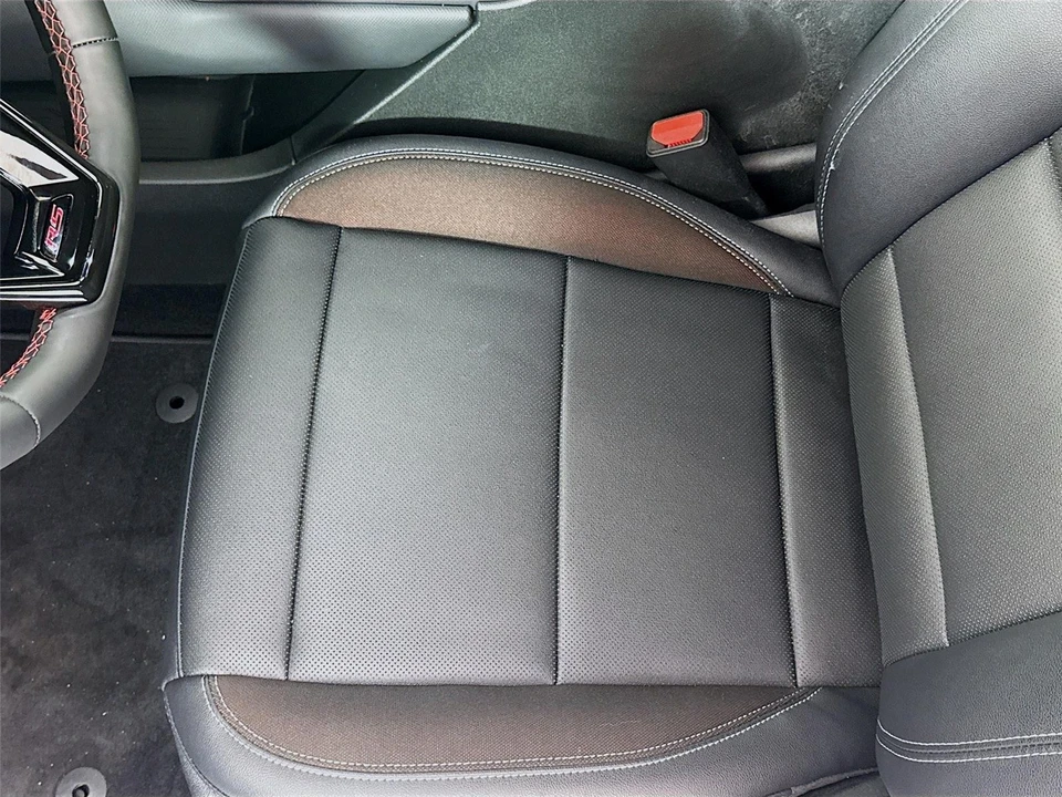 2025 Chevrolet Equinox - Image 9 of 12