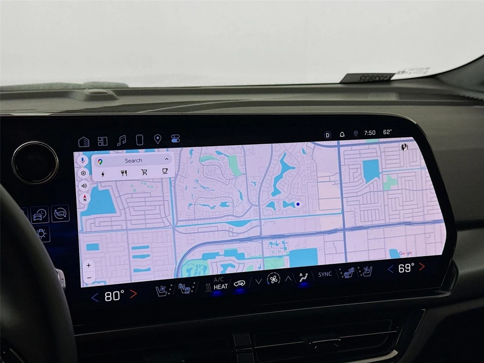 2025 Chevrolet Equinox - Image 13 of 21