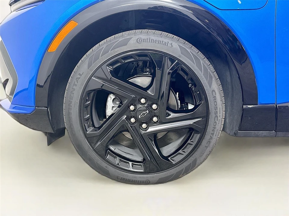 2025 Chevrolet Equinox - Image 11 of 12