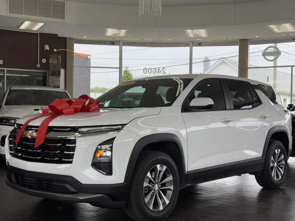 2025 Chevrolet Equinox - Image 4 of 21