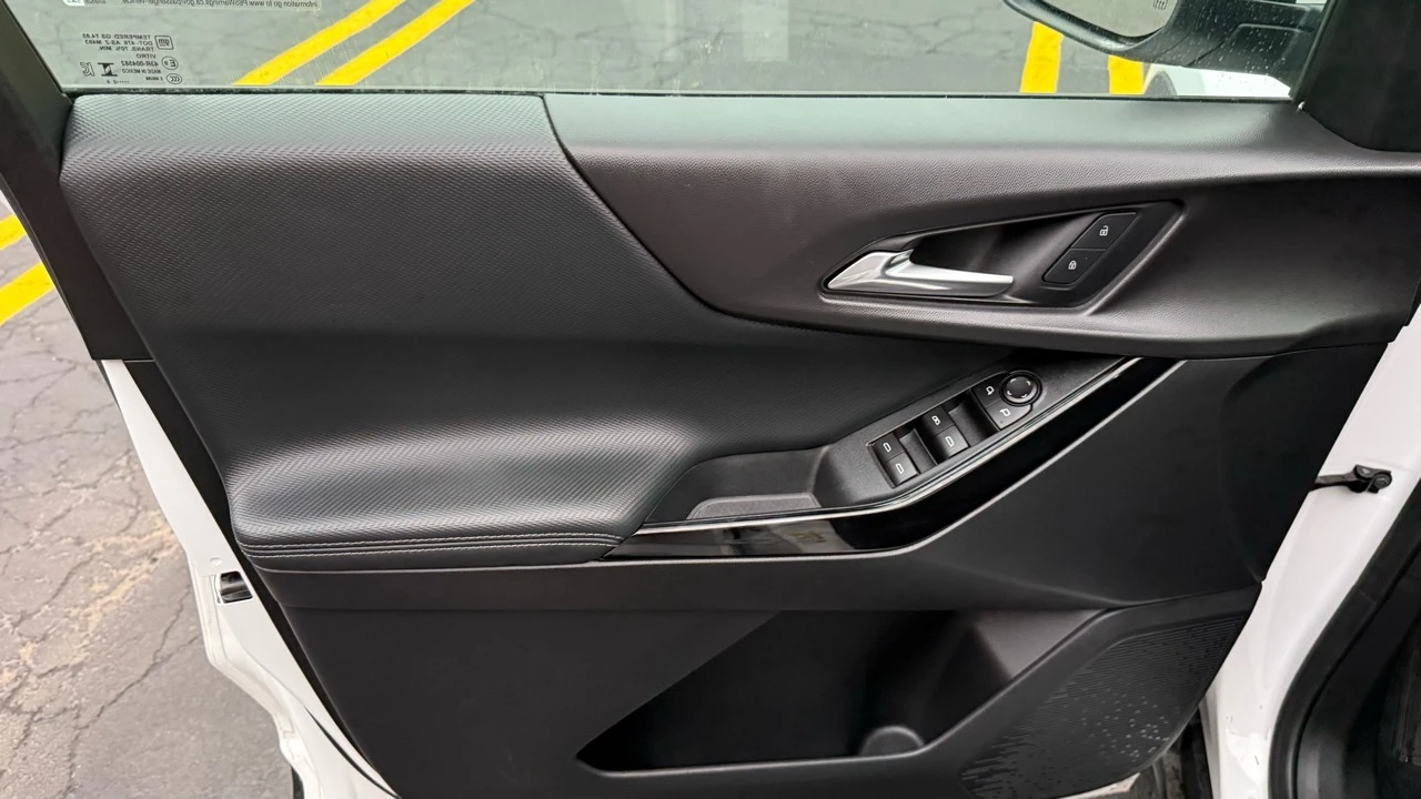 2025 Chevrolet Equinox - Image 21 of 21