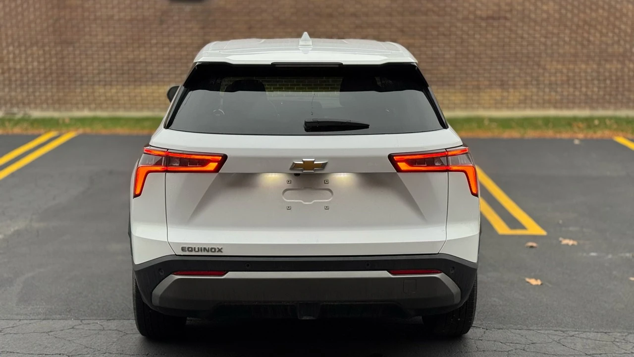 2025 Chevrolet Equinox - Image 6 of 21
